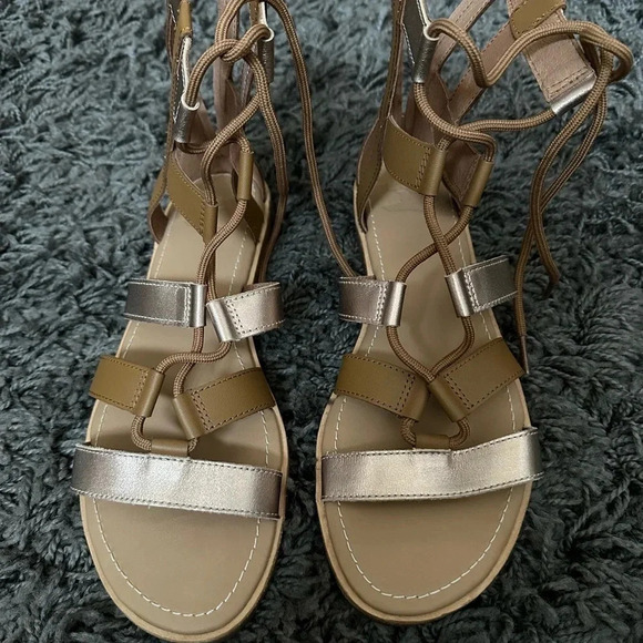 Sorel Women's Bailee Lace Up Sandal Flat size 9 - Picture 2 of 6